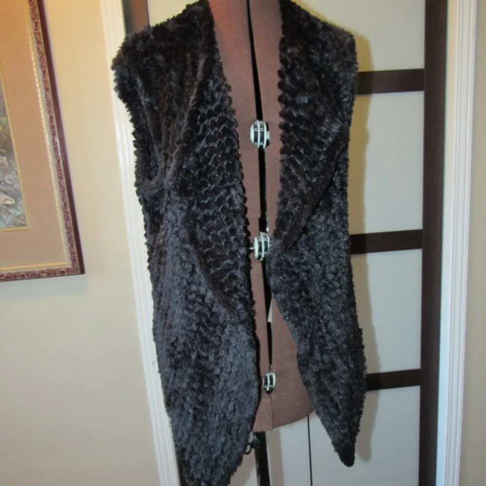 Women's DOLCE CABO Ultra Soft Vest.  Size M. New Without Tags - Picture 2 of 9